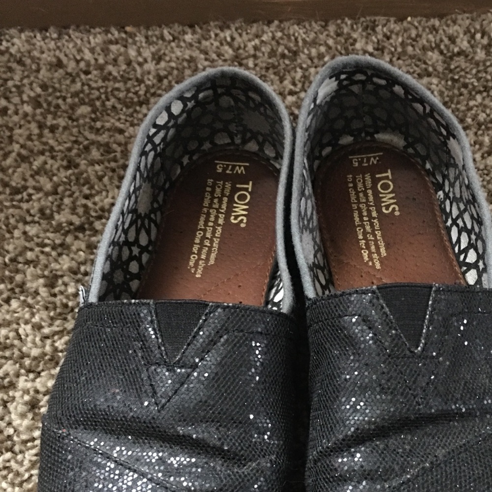 Size 7.5 Toms (Black Glitter)